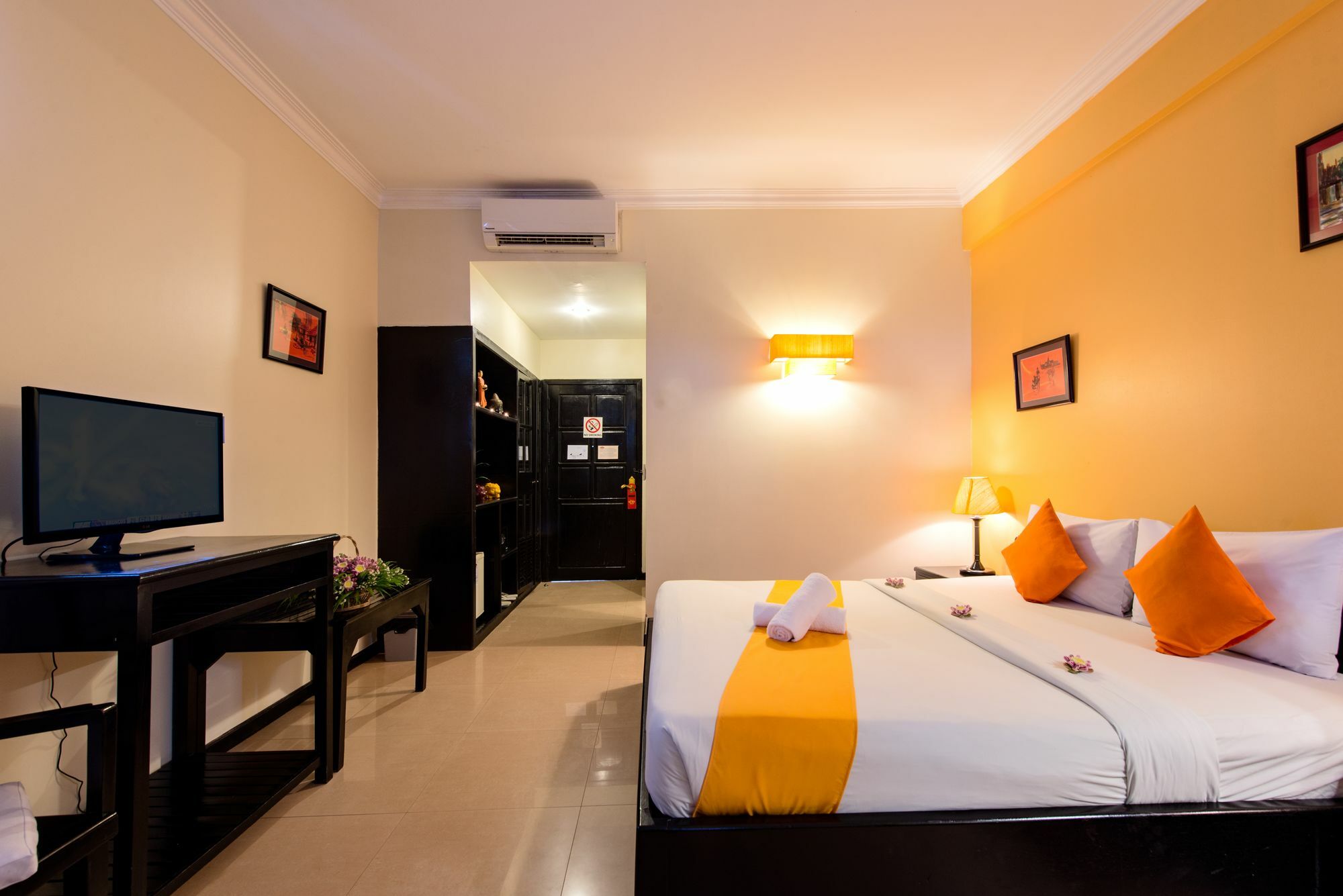 Jk Resident Hotel Siem Reap Exterior photo